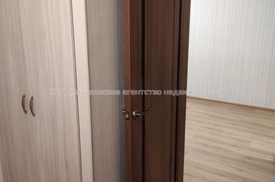 Здам квартиру, Валентиновская ул. , 2 кім., 45 м², капитальный ремонт 