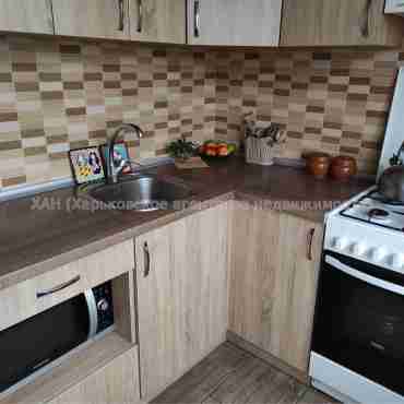 Здам квартиру, Валентиновская ул. , 2 кім., 45 м², капитальный ремонт 