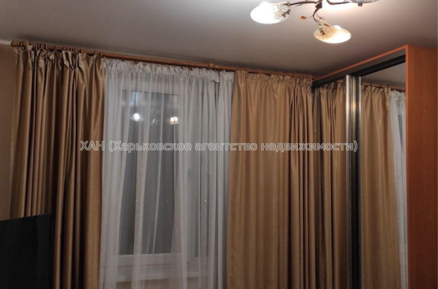 Здам квартиру, Валентиновская ул. , 2 кім., 45 м², капитальный ремонт 
