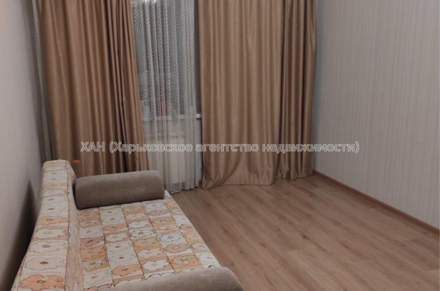 Здам квартиру, Валентиновская ул. , 2 кім., 45 м², капитальный ремонт 