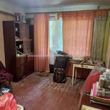 Продам квартиру, Защитников Неба ул. , 35 , 2  ком., 43 м², советский ремонт 