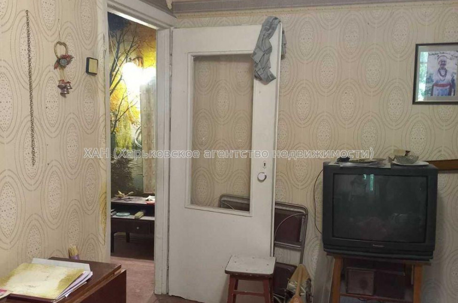 Продам квартиру, Защитников Неба ул. , 35 , 2  ком., 43 м², советский ремонт 