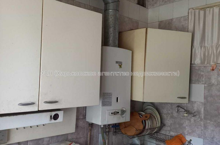 Продам квартиру, Защитников Неба ул. , 35 , 2  ком., 43 м², советский ремонт 