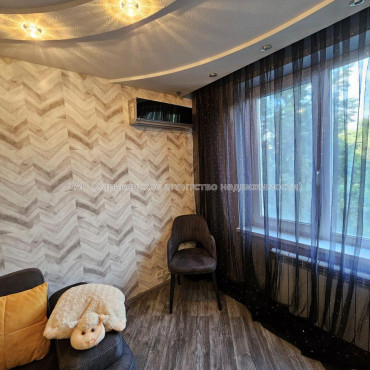 Продам квартиру, Гвардейцев Широнинцев ул. , 44 , 3  ком., 69 м², евроремонт 