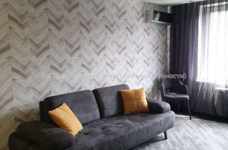 Продам квартиру, Гвардейцев Широнинцев ул. , 44 , 3  ком., 69 м², евроремонт 