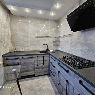 Продам квартиру, Гвардейцев Широнинцев ул. , 44 , 3  ком., 69 м², евроремонт 