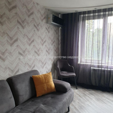 Продам квартиру, Гвардейцев Широнинцев ул. , 44 , 3  ком., 69 м², евроремонт 