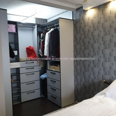 Продам квартиру, Гвардейцев Широнинцев ул. , 44 , 3  ком., 69 м², евроремонт 