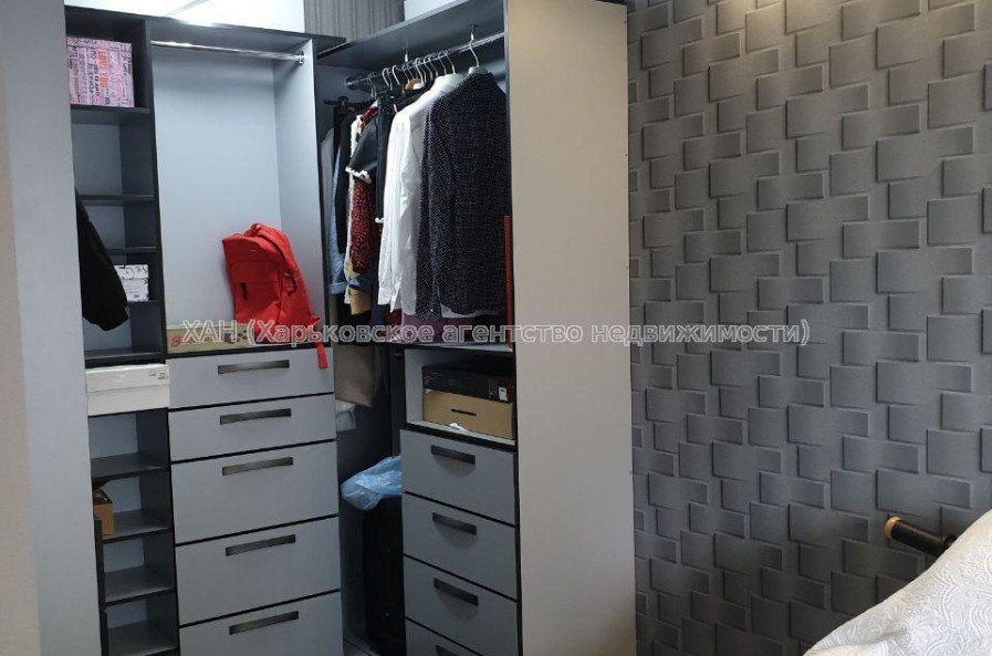 Продам квартиру, Гвардейцев Широнинцев ул. , 44 , 3  ком., 69 м², евроремонт 