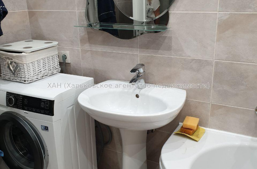 Продам квартиру, Гвардейцев Широнинцев ул. , 44 , 3  ком., 69 м², евроремонт 