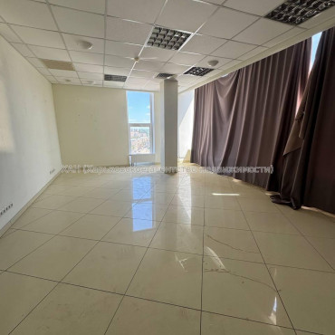 Здам нежитлову нерухомість, офис в офисном центре , 3 кім., 160 м², евроремонт 