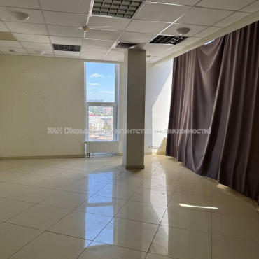 Здам нежитлову нерухомість, офис в офисном центре , 3 кім., 160 м², евроремонт 