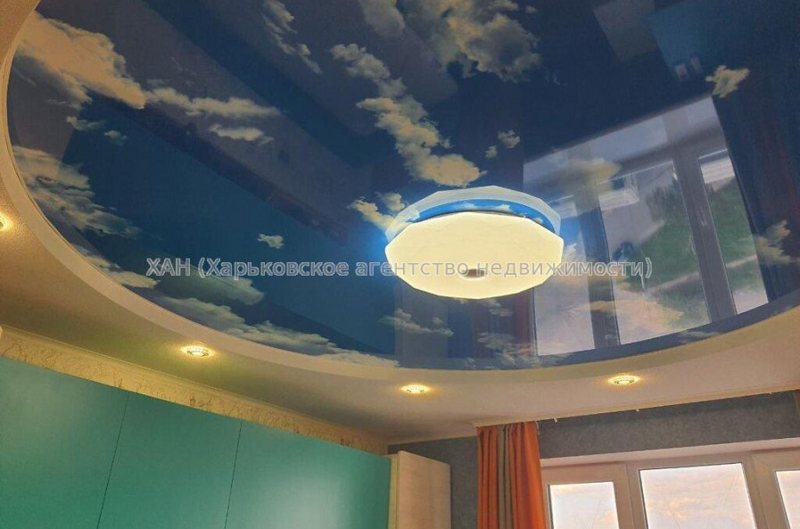 Продам квартиру, Саперная ул. , 4  ком., 83 м², авторский дизайн 