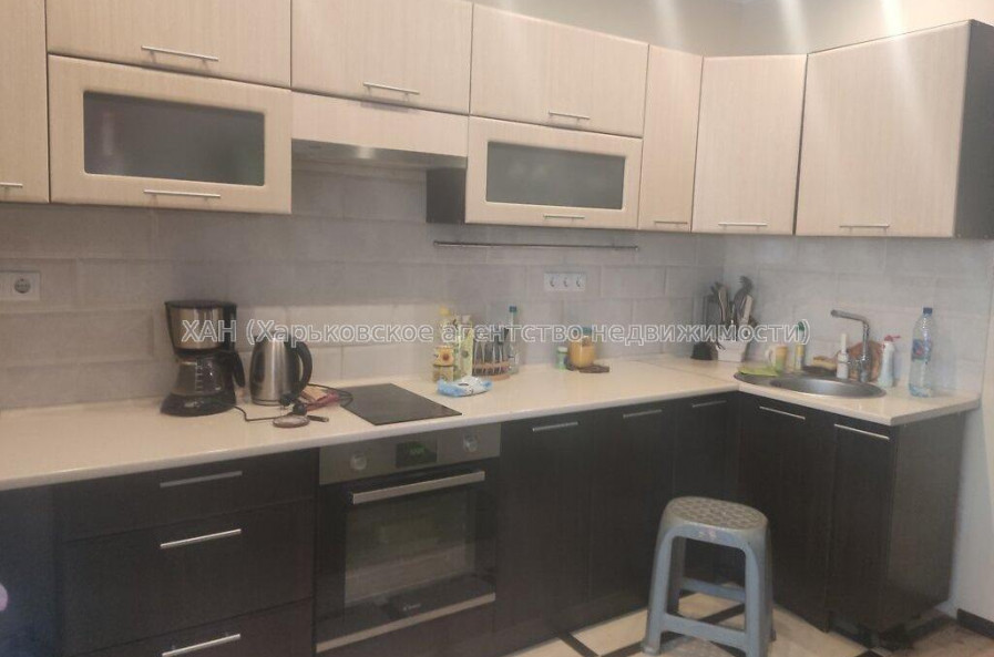 Продам квартиру, Победы просп. , 1 кім., 43.70 м², капитальный ремонт 