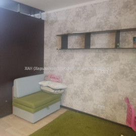 Продам квартиру, Победы просп. , 1  ком., 43.70 м², капитальный ремонт
