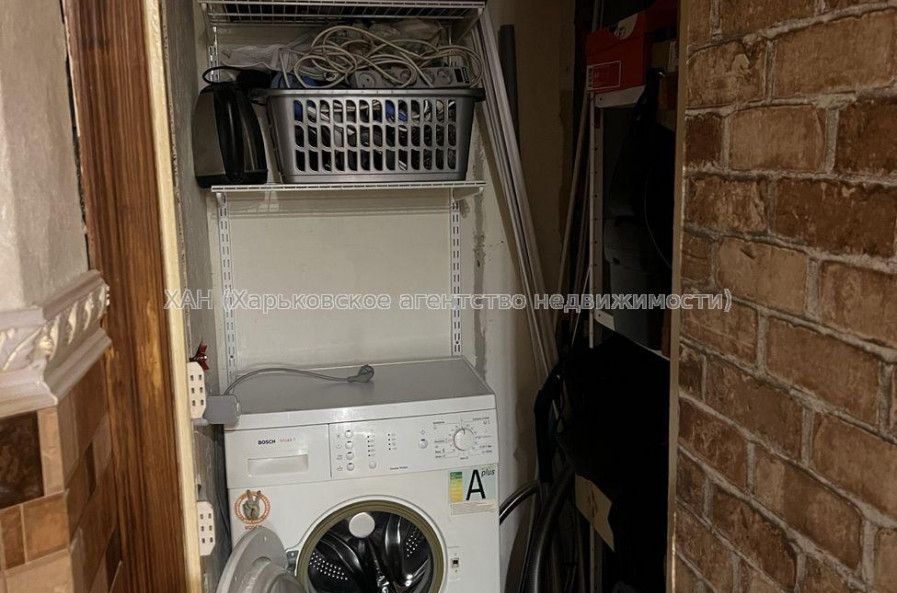 Продам квартиру, Бучмы ул. , 2 кім., 57 м², косметический ремонт 