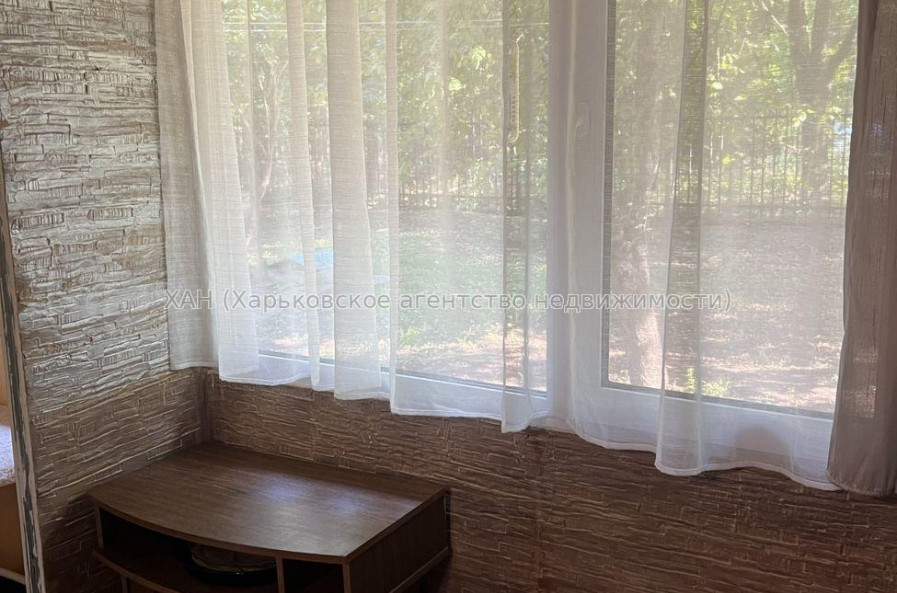 Продам квартиру, Бучмы ул. , 2 кім., 57 м², косметический ремонт 