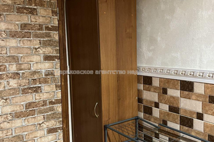 Продам квартиру, Бучмы ул. , 2 кім., 57 м², косметический ремонт 