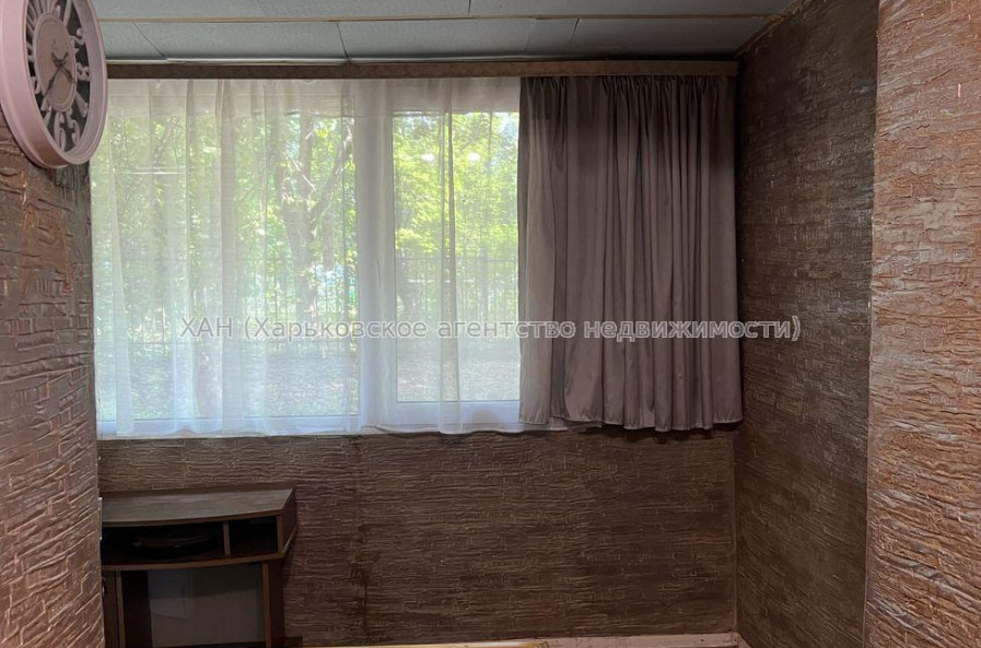 Продам квартиру, Бучмы ул. , 2 кім., 57 м², косметический ремонт 