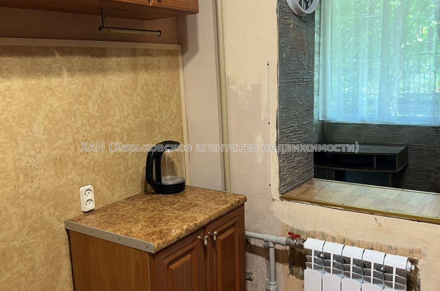 Продам квартиру, Бучмы ул. , 2 кім., 57 м², косметический ремонт 