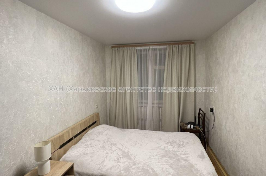 Продам квартиру, Бучмы ул. , 2 кім., 57 м², косметический ремонт 