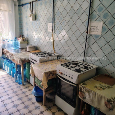 Продам квартиру, Каркача Ивана бульв. , 1 кім., 17 м², косметический ремонт 