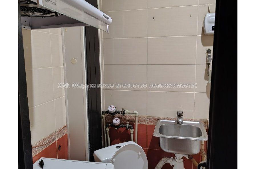 Продам квартиру, Каркача Ивана бульв. , 1  ком., 17 м², косметический ремонт 