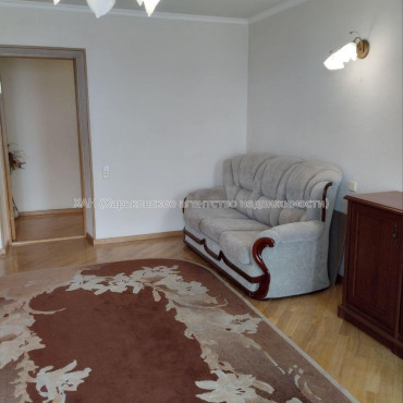 Продам квартиру, Клочковская ул. , 186Б , 2 кім., 71 м², капитальный ремонт 