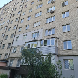 Продам квартиру, Клочковская ул. , 186Б , 2 кім., 71 м², капитальный ремонт