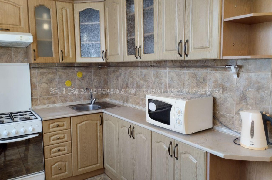 Продам квартиру, Клочковская ул. , 186Б , 2 кім., 71 м², капитальный ремонт 