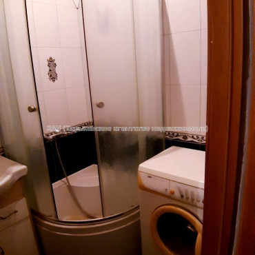 Продам квартиру, Григория Сковороды ул. , 2  ком., 47 м², советский ремонт 