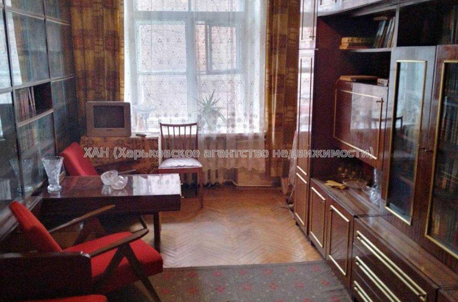 Продам квартиру, Евгения Котляра ул. , 3  ком., 67.40 м², советский ремонт 