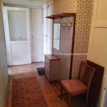 Продам квартиру, Евгения Котляра ул. , 8/10 , 3 кім., 67.40 м², советский ремонт 