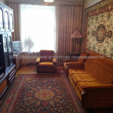 Продам квартиру, Евгения Котляра ул. , 8/10 , 3 кім., 67.40 м², советский ремонт 