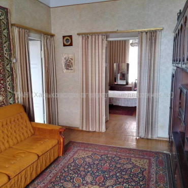 Продам квартиру, Евгения Котляра ул. , 8/10 , 3 кім., 67.40 м², советский ремонт 