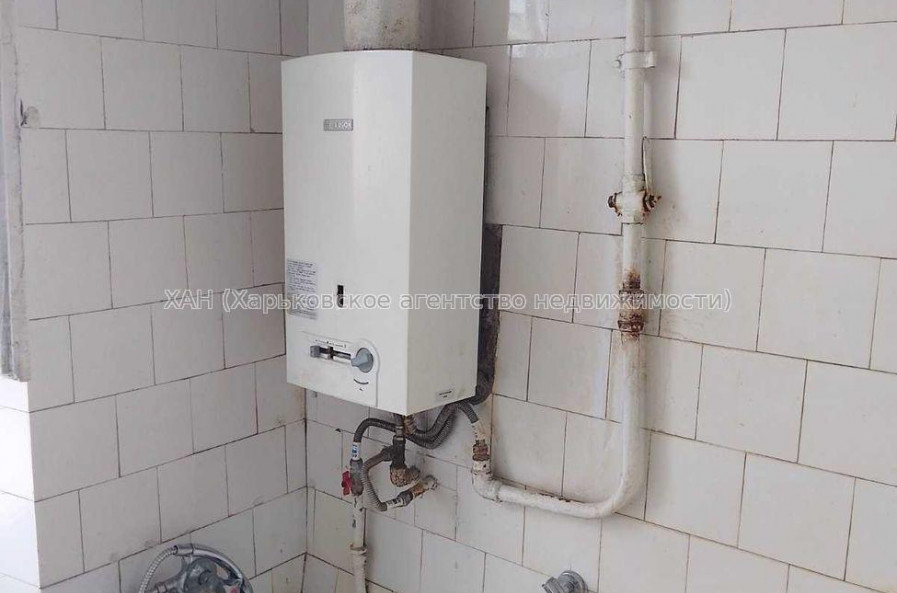 Продам квартиру, Евгения Котляра ул. , 3  ком., 67.40 м², советский ремонт 