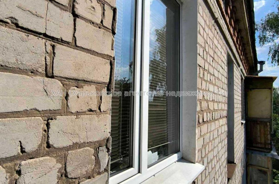 Продам квартиру, Генерала Момота ул. , 1 кім., 31 м², косметический ремонт 