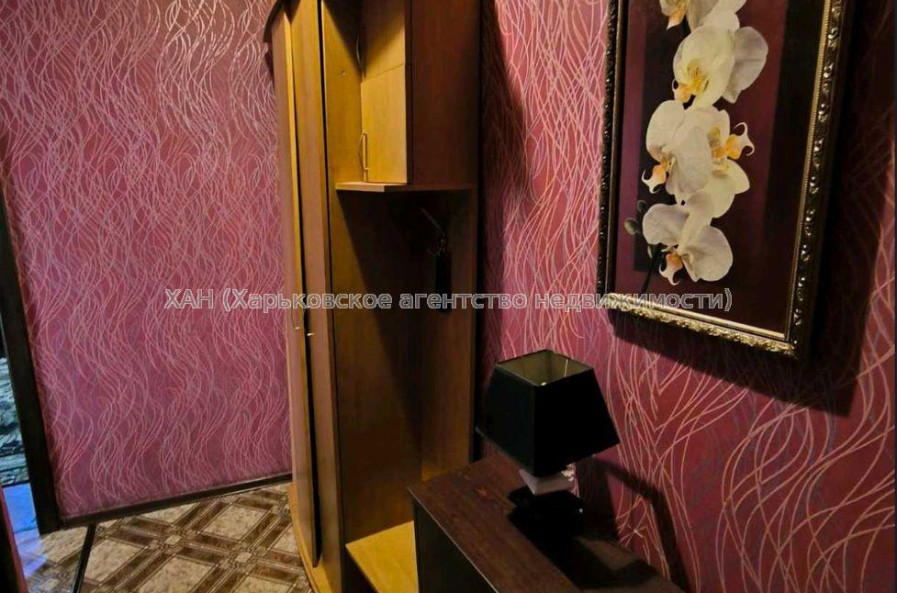 Продам квартиру, Генерала Момота ул. , 1 кім., 31 м², косметический ремонт 