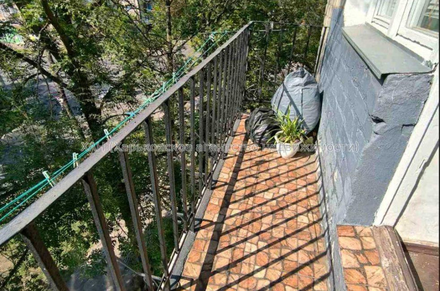 Продам квартиру, Генерала Момота ул. , 1 кім., 31 м², косметический ремонт 