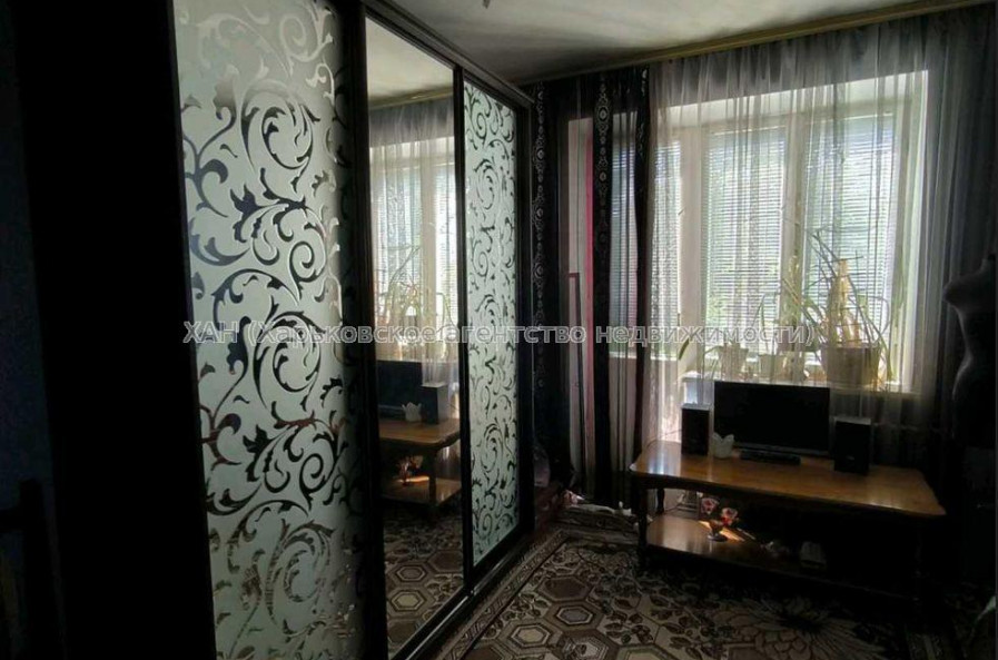Продам квартиру, Генерала Момота ул. , 1 кім., 31 м², косметический ремонт 