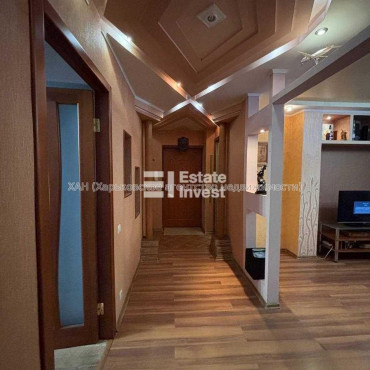 Продам квартиру, Гвардейцев Широнинцев ул. , 46 , 3  ком., 70 м², евроремонт 