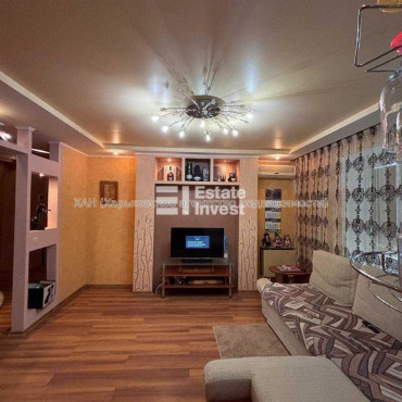 Продам квартиру, Гвардейцев Широнинцев ул. , 46 , 3  ком., 70 м², евроремонт 