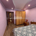Продам квартиру, Гвардейцев Широнинцев ул. , 46 , 3 кім., 70 м², евроремонт 