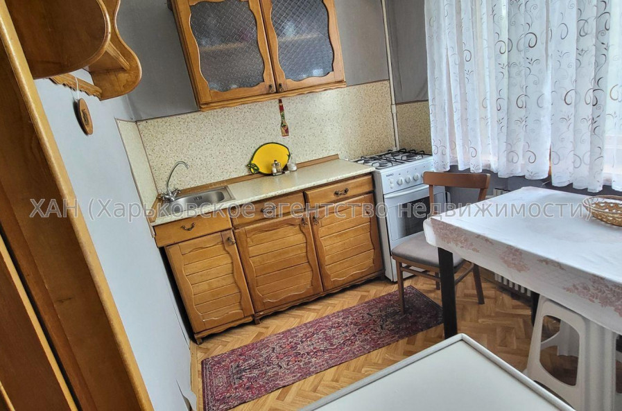 Продам квартиру, Борзенко Сергея ул. , 1  ком., 26 м², косметический ремонт 