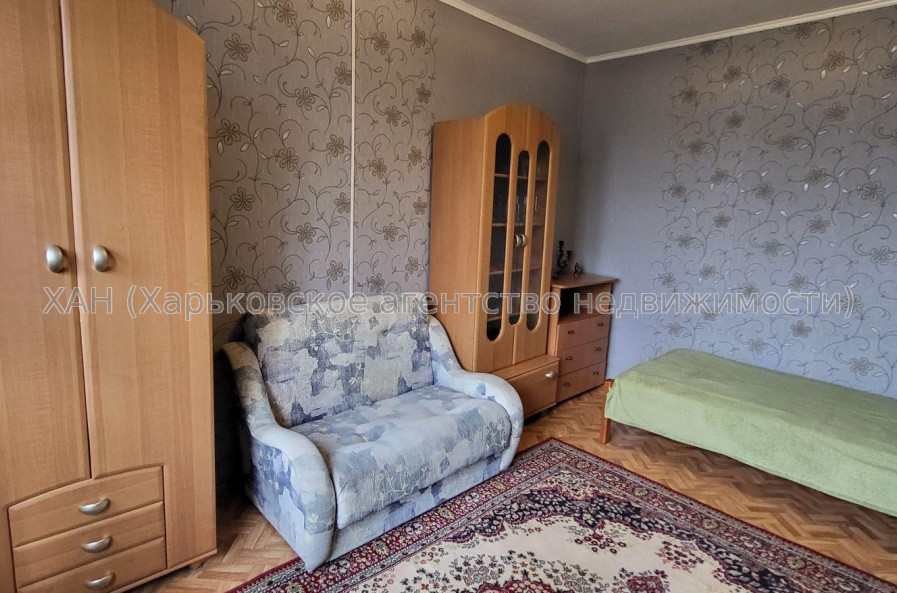 Продам квартиру, Борзенко Сергея ул. , 1  ком., 26 м², косметический ремонт 