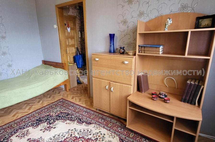 Продам квартиру, Борзенко Сергея ул. , 1  ком., 26 м², косметический ремонт 