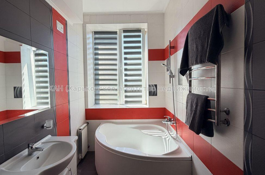 Продам квартиру, Дарвина ул. , 3  ком., 80 м², евроремонт 