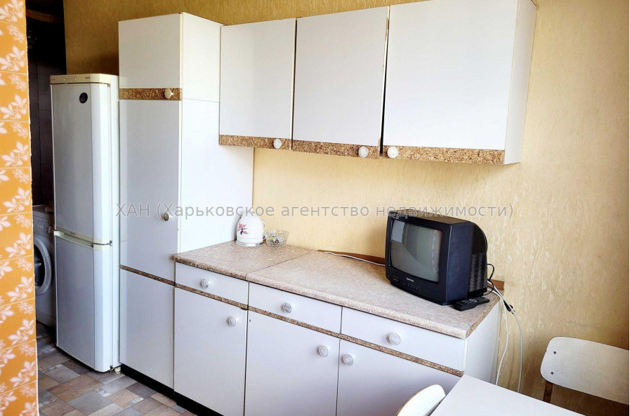Продам квартиру, 3  ком., 68 м², советский ремонт 