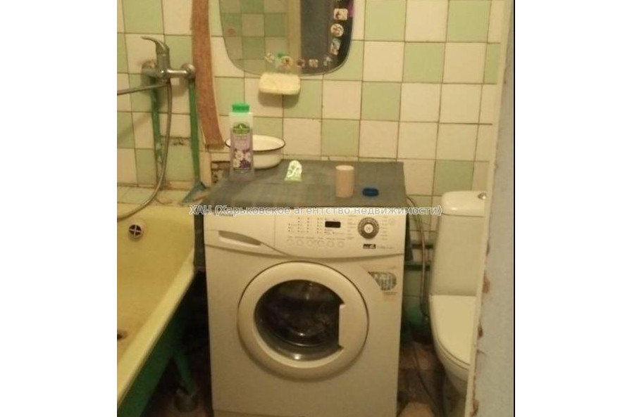 Продам квартиру, Ковтуна ул. , 1  ком., 40 м², советский ремонт 
