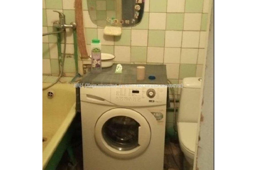 Продам квартиру, Ковтуна ул. , 1 кім., 40 м², косметический ремонт 